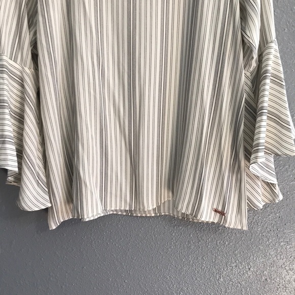 Ivanka Trump Blouse - Picture 2 of 8